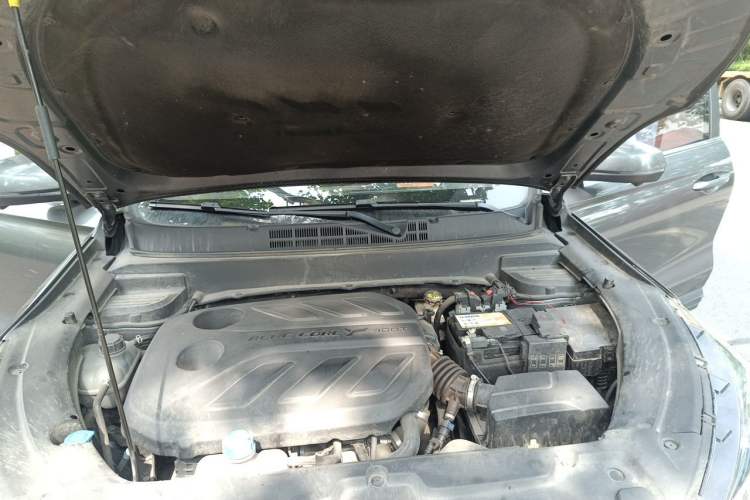 Used CHANGAN OSHAN X5 2021 1.5T DCT Flagship Edition Engine Bay
