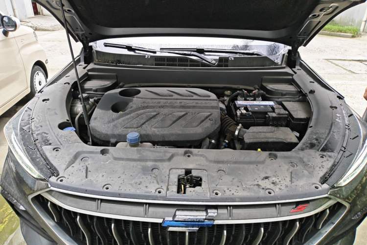 Used CHANGAN OSHAN X5 2021 1.5T DCT Flagship Edition Engine Bay