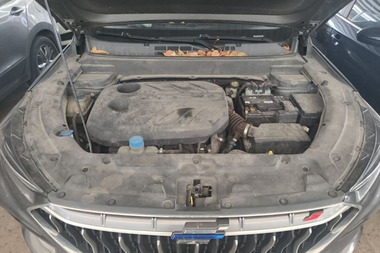 Used CHANGAN OSHAN X5 2021 1.5T DCT Prestige Edition Engine Bay