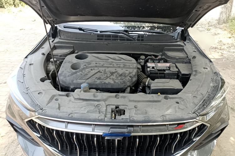 Used CHANGAN OSHAN X5 2021 Revised Version 1.5T DCT Luxury Edition Engine Bay