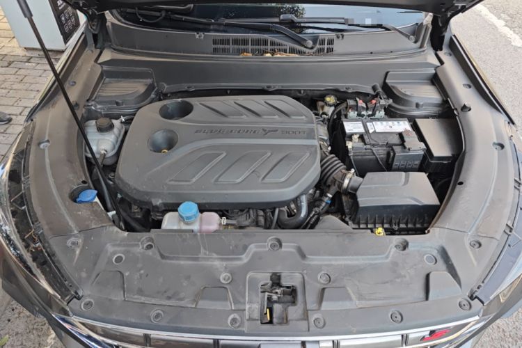 Used CHANGAN OSHAN X5 2021 1.5T DCT Flagship Edition Engine Bay
