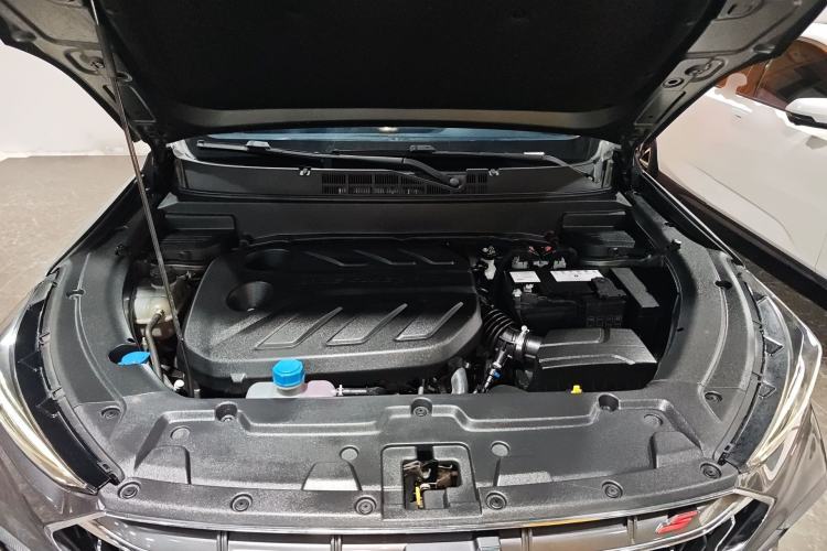 Used CHANGAN OSHAN X5 2021 1.5T DCT Prestige Edition Engine Bay