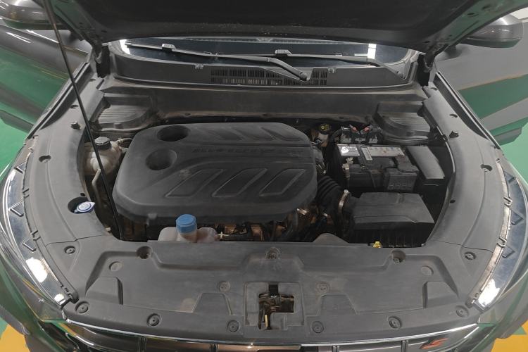 Used CHANGAN OSHAN X5 2021 Revised Version 1.5T DCT Luxury Edition Engine Bay