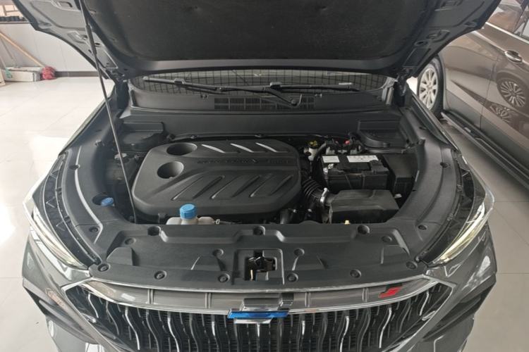 Used CHANGAN OSHAN X5 2021 1.5T DCT Prestige Edition Engine Bay