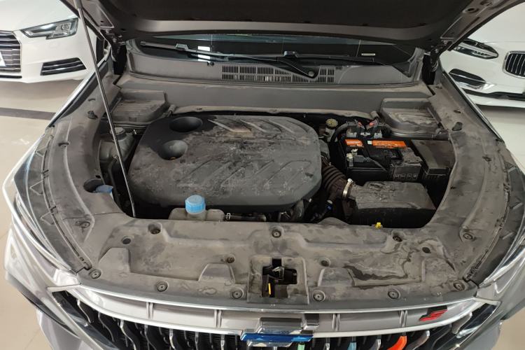Used CHANGAN OSHAN X5 2021 Revised Version 1.5T DCT Luxury Edition Engine Bay