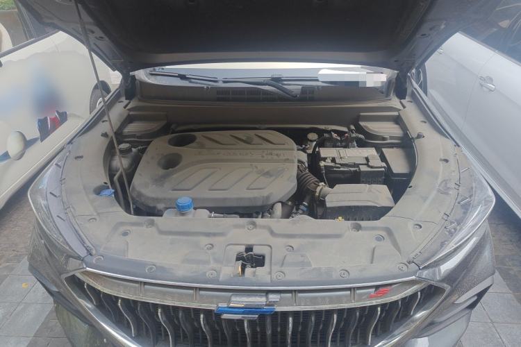 Used CHANGAN OSHAN X5 2021 Revised Version 1.5T DCT Luxury Edition Engine Bay