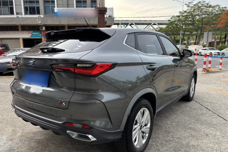 Used CHANGAN OSHAN X5 2021 1.6L CVT Luxury Version Exterior 2