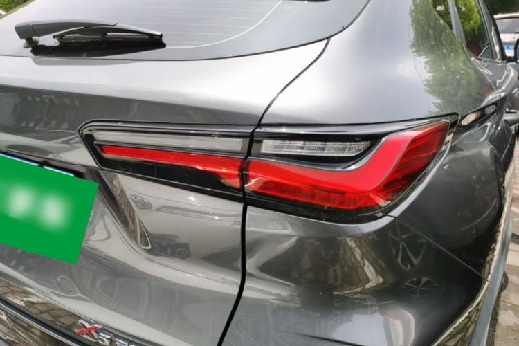 Used CHANGAN OSHAN X5 2021 1.5T DCT Flagship Edition Exterior 3
