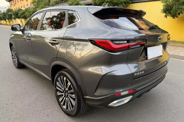 Used CHANGAN OSHAN X5 2021 1.5T DCT Prestige Edition Exterior 4