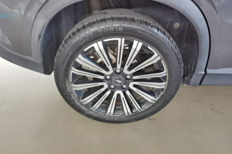 Used CHANGAN OSHAN X5 2021 1.5T DCT Prestige Edition Exterior 4