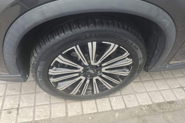 Used CHANGAN OSHAN X5 2021 1.5T DCT Prestige Edition Exterior 4