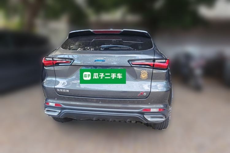 Used CHANGAN OSHAN X5 2021 Revised Version 1.6L Manual Luxury Edition Exterior 4