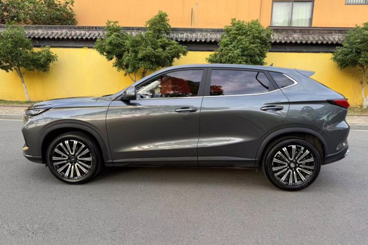 Used CHANGAN OSHAN X5 2021 1.5T DCT Prestige Edition Exterior 5