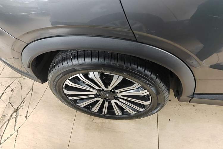 Used CHANGAN OSHAN X5 2021 1.6L CVT Comfort Model Exterior 5