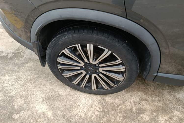 Used CHANGAN OSHAN X5 2021 1.6L CVT Luxury Model Exterior 5