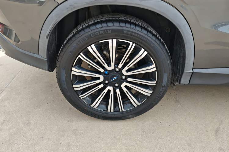 Used CHANGAN OSHAN X5 2021 Revised Version 1.5T DCT Luxury Edition Exterior 5
