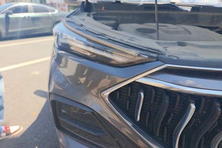 Used CHANGAN OSHAN X5 2021 1.6L CVT Luxury Model Exterior 6