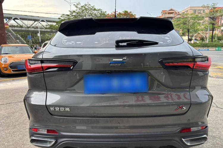 Used CHANGAN OSHAN X5 2021 1.6L CVT Luxury Version Exterior 6