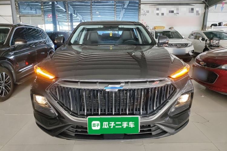 Used CHANGAN OSHAN X5 2021 Revised Version 1.5T DCT Luxury Edition Front