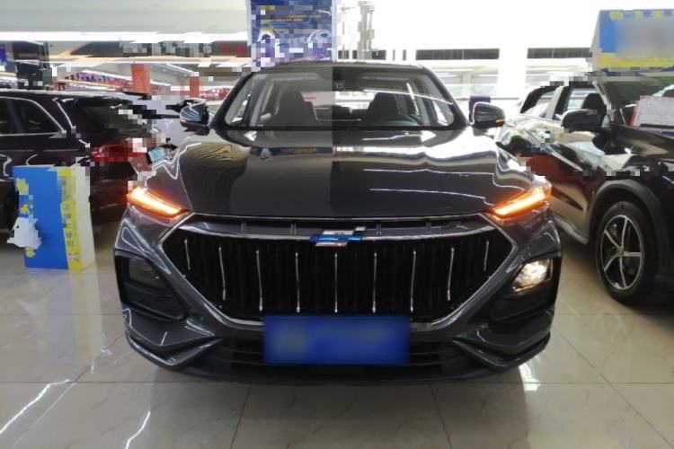 Used CHANGAN OSHAN X5 2021 Revised Version 1.6L CVT Luxury Edition Front