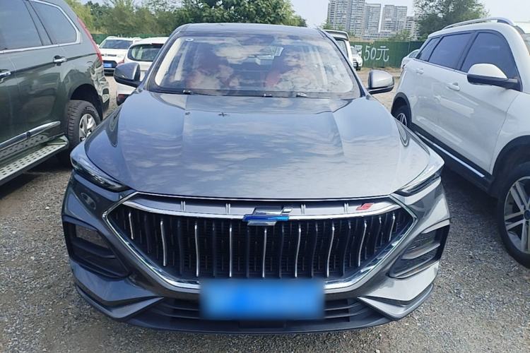 Used CHANGAN OSHAN X5 2021 1.5T DCT Prestige Edition Front
