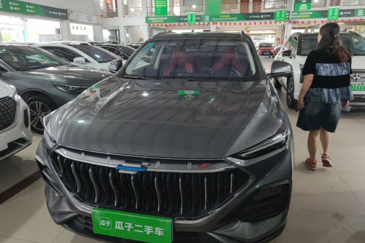 Used CHANGAN OSHAN X5 2021 1.5T DCT Flagship Edition Front
