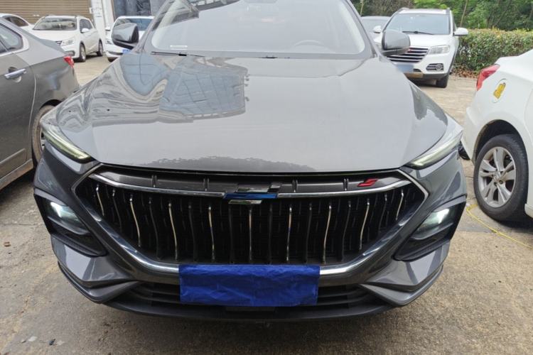 Used CHANGAN OSHAN X5 2021 1.5T DCT Prestige Edition Front