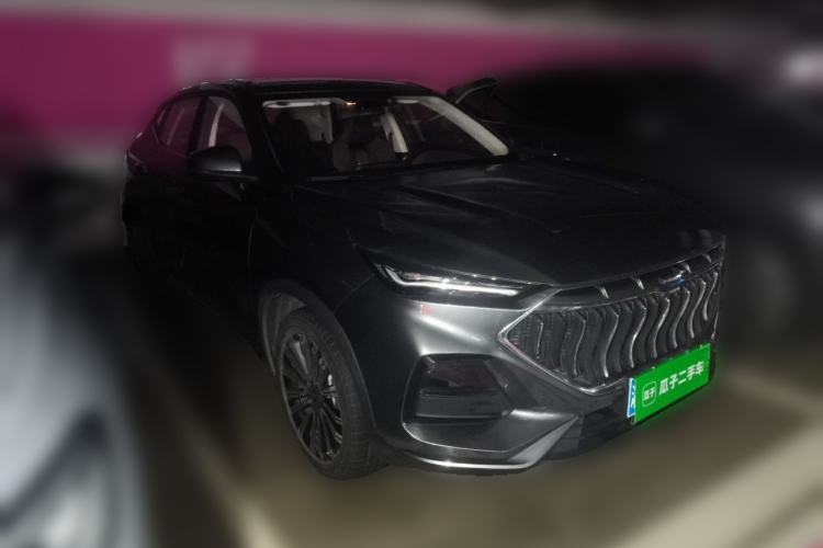 Used CHANGAN OSHAN X5 2021 1.6L CVT Comfort Model Front Right 45 Deg