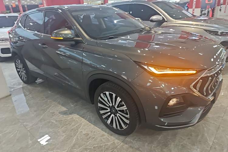 Used CHANGAN OSHAN X5 2021 Revised Version 1.5T DCT Luxury Edition Front Right 45 Deg