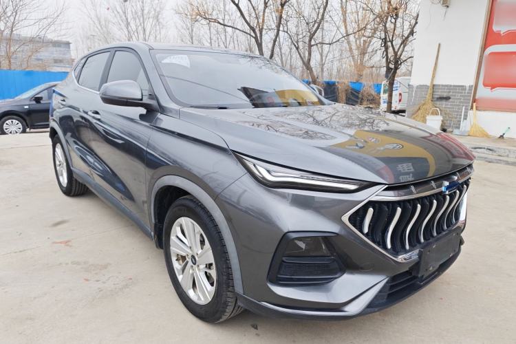 Used CHANGAN OSHAN X5 2021 1.6L CVT Luxury Model Front Right 45 Deg