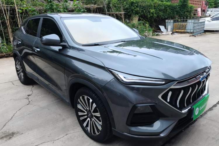 Used CHANGAN OSHAN X5 2021 1.6L CVT Luxury Model Front Right 45 Deg