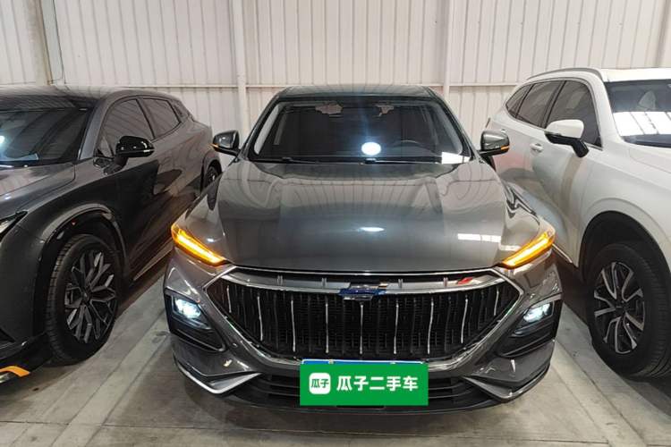 Used CHANGAN OSHAN X5 2021 Revised Version 1.5T DCT Luxury Edition Front