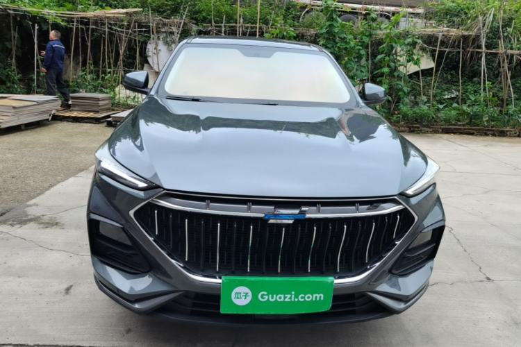 Used CHANGAN OSHAN X5 2021 1.6L CVT Luxury Model Front