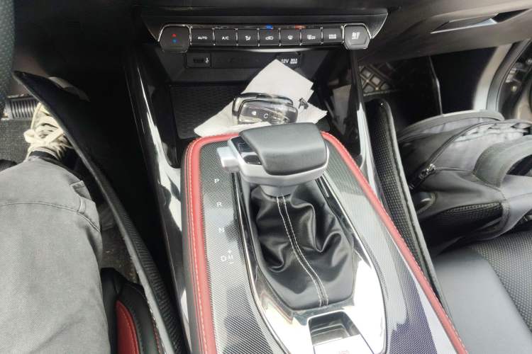 Used CHANGAN OSHAN X5 2021 1.5T DCT Flagship Edition Gear Lever