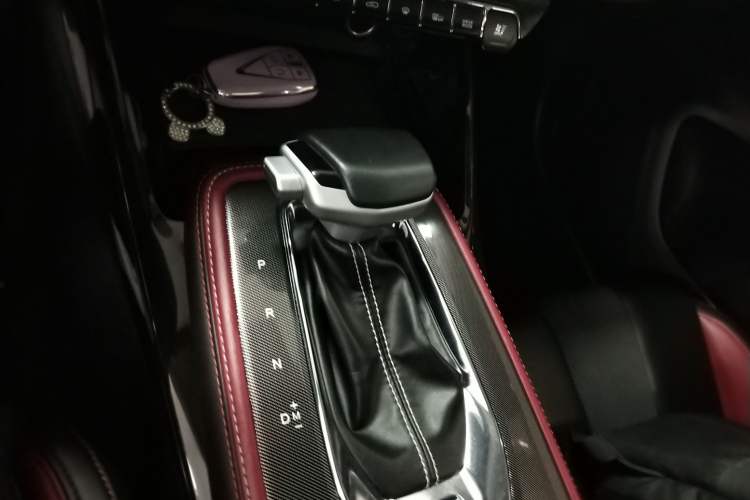 Used CHANGAN OSHAN X5 2021 1.5T DCT Prestige Edition Gear Lever