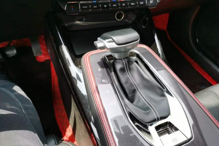 Used CHANGAN OSHAN X5 2021 1.5T DCT Flagship Edition Gear Lever