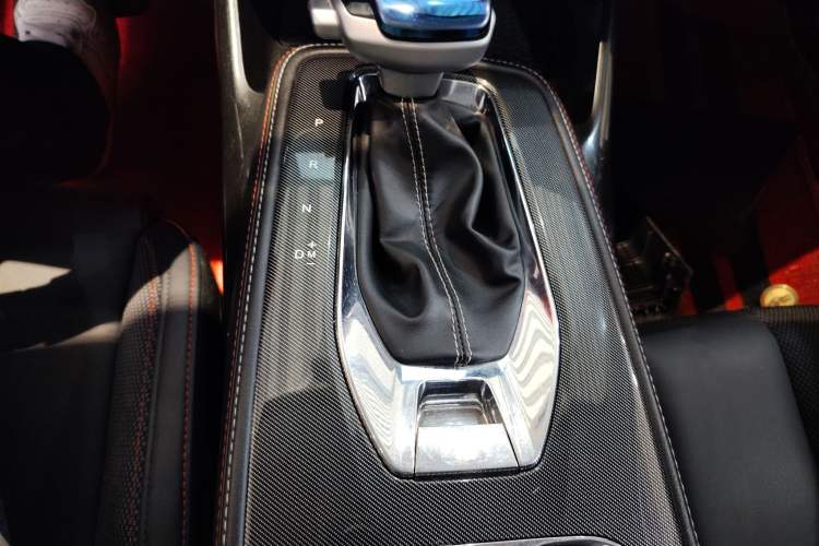 Used CHANGAN OSHAN X5 2021 1.5T DCT Prestige Edition Gear Lever