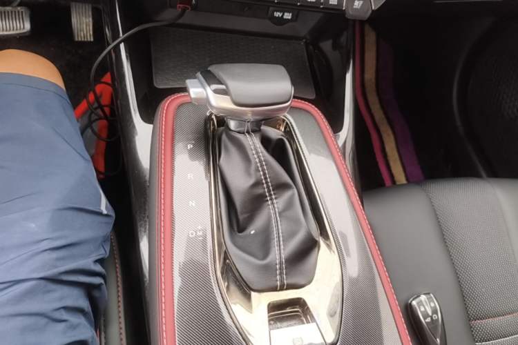 Used CHANGAN OSHAN X5 2021 1.5T DCT Prestige Edition Gear Lever