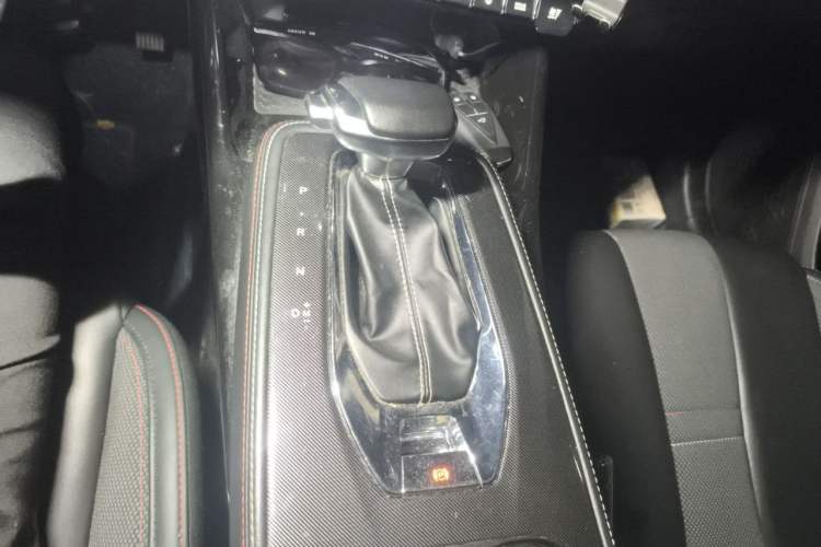 Used CHANGAN OSHAN X5 2021 1.6L CVT Comfort Model Gear Lever
