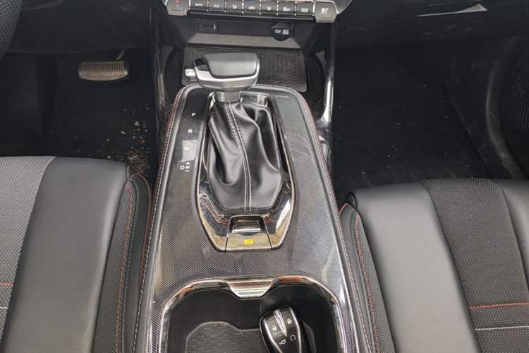 Used CHANGAN OSHAN X5 2021 1.5T DCT Flagship Edition Gear Lever