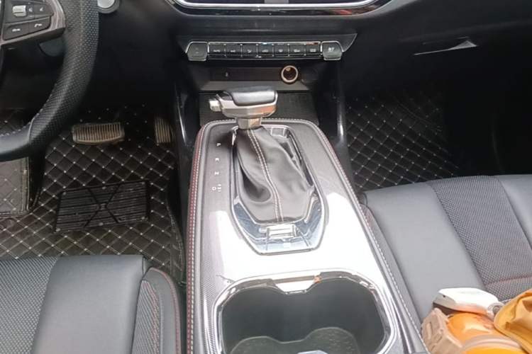 Used CHANGAN OSHAN X5 2021 1.6L CVT Luxury Model Gear Lever