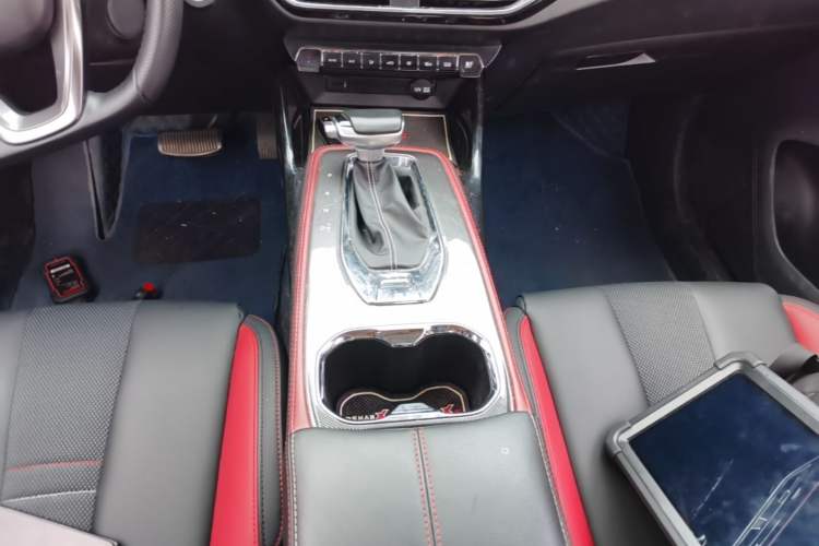 Used CHANGAN OSHAN X5 2021 1.5T DCT Prestige Edition Gear Lever