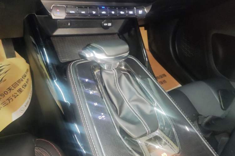 Used CHANGAN OSHAN X5 2021 1.5T DCT Flagship Edition Gear Lever