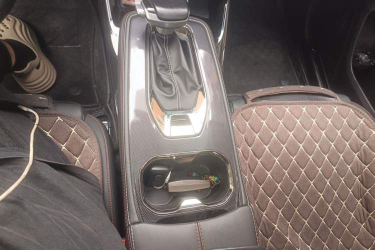 Used CHANGAN OSHAN X5 2021 1.5T DCT Flagship Edition Gear Lever