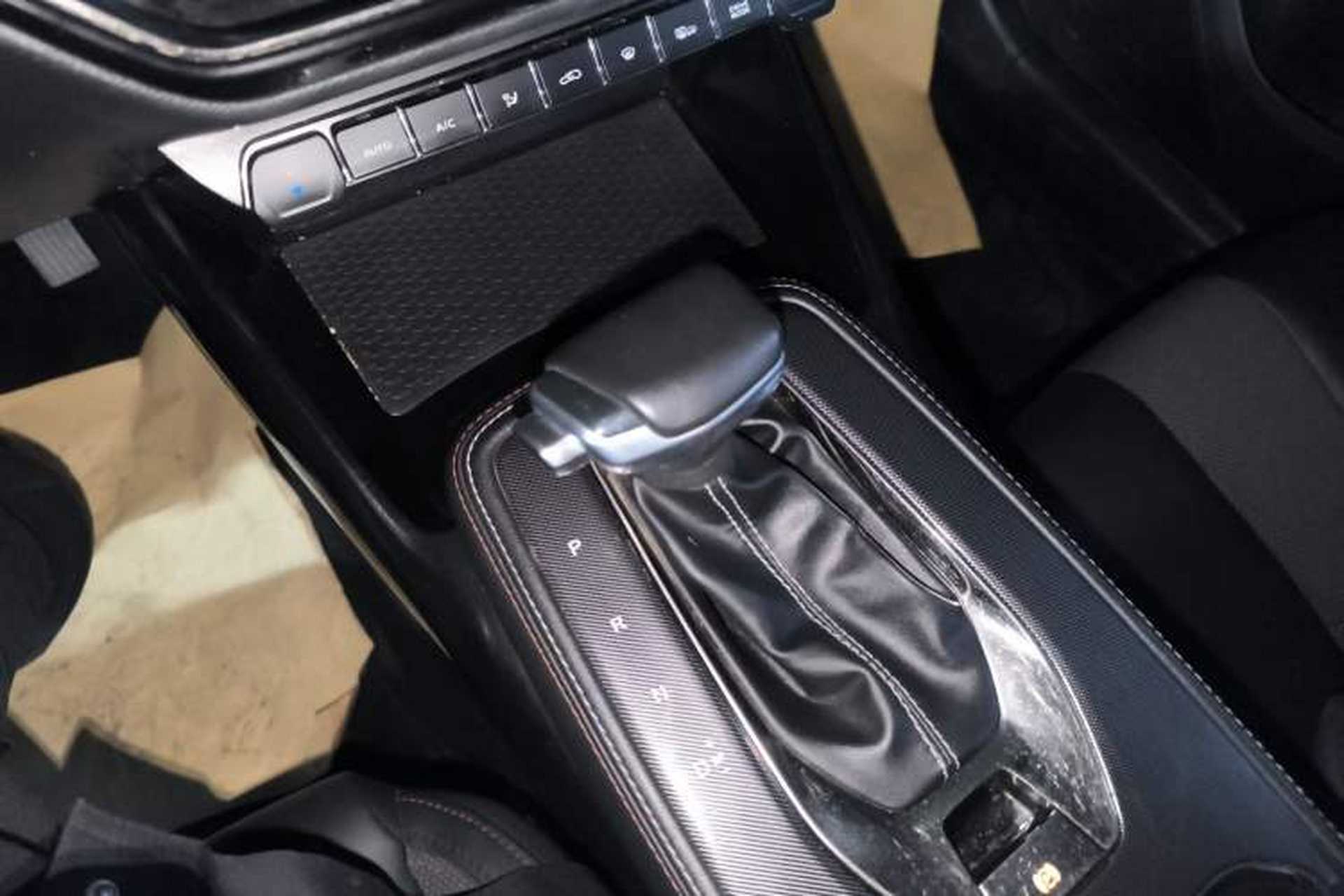 Used CHANGAN OSHAN X5 2021 1.5T DCT Prestige Edition Gear Lever