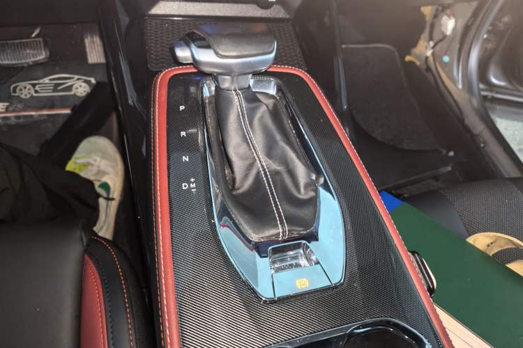 Used CHANGAN OSHAN X5 2021 Revised Version 1.5T DCT Luxury Edition Gear Lever