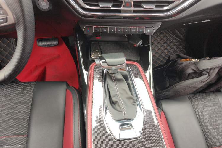 Used CHANGAN OSHAN X5 2021 1.5T DCT Prestige Edition Gear Lever
