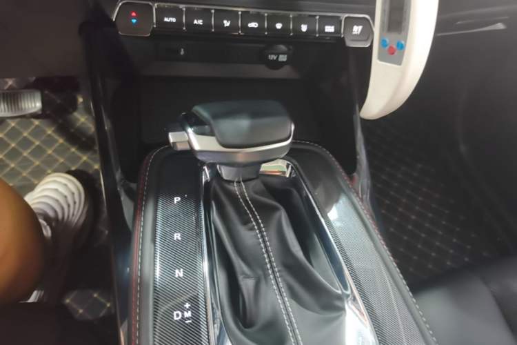 Used CHANGAN OSHAN X5 2021 Revised Version 1.5T DCT Luxury Edition Gear Lever