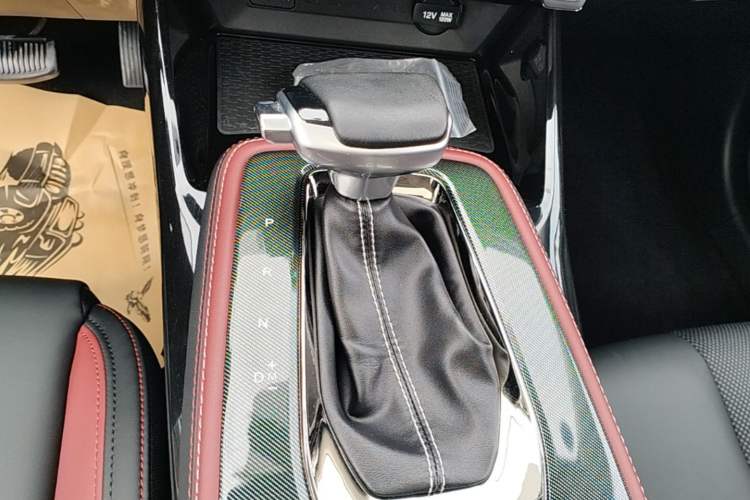 Used CHANGAN OSHAN X5 2021 1.5T DCT Flagship Edition Gear Lever