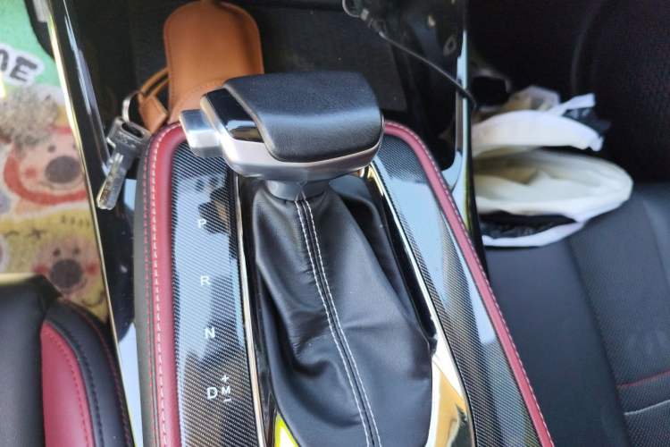 Used CHANGAN OSHAN X5 2021 1.5T DCT Luxury Edition Gear Lever